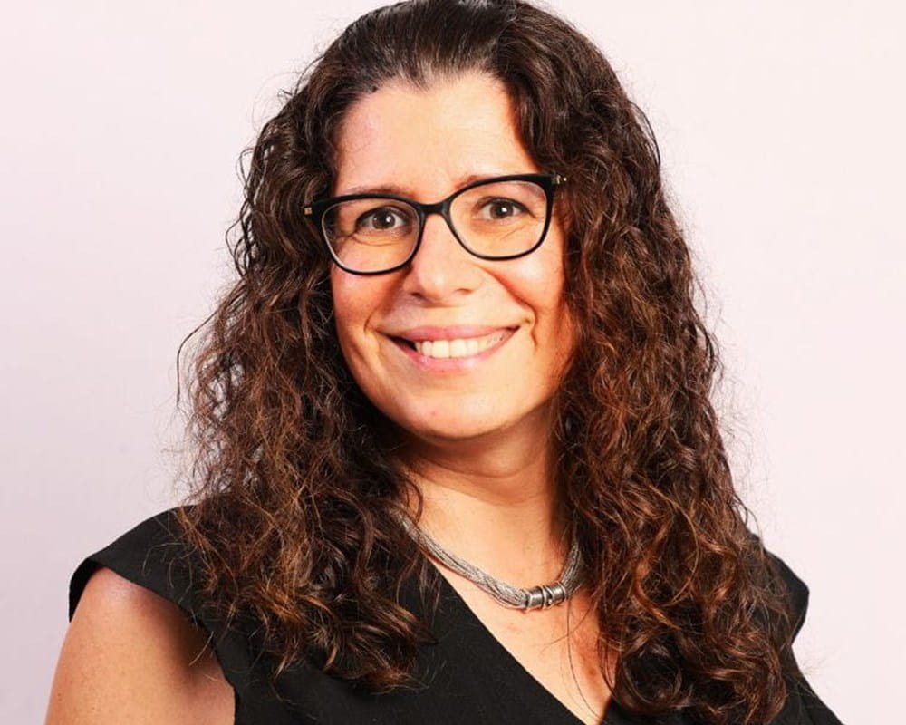 Dr. Nadia Minian